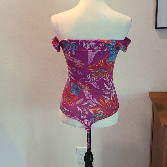 10. Free People NWT off-the-shoulder floral bodysuit - Picture 9 of 15